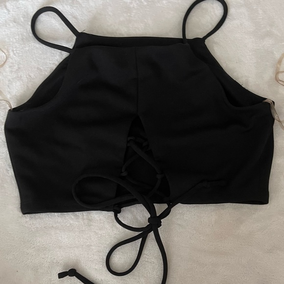 Black Crop Top - Picture 1 of 2